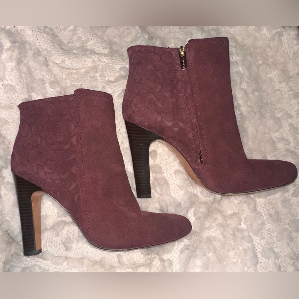 COACH | Hanni Signature Embossed Leather Ankle Bootie Size 10 - Picture 1 of 10